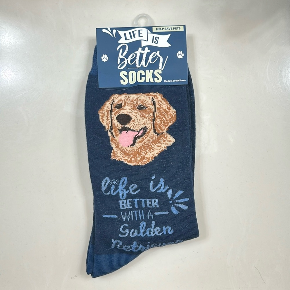 Life is Better with a Golden Retriever socks NWT